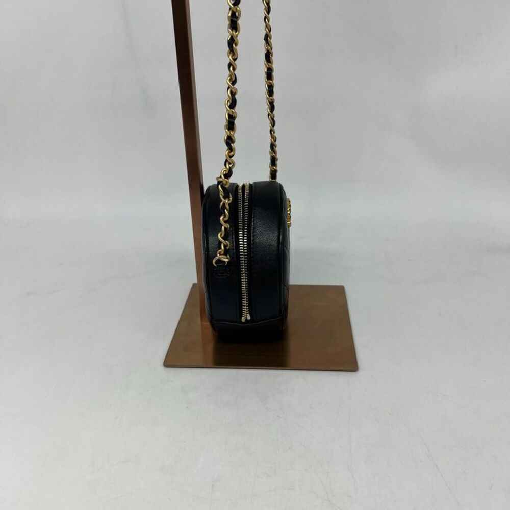 Chanel Women Pre-Loved Bag Very Good Condition - Picture 3 of 9